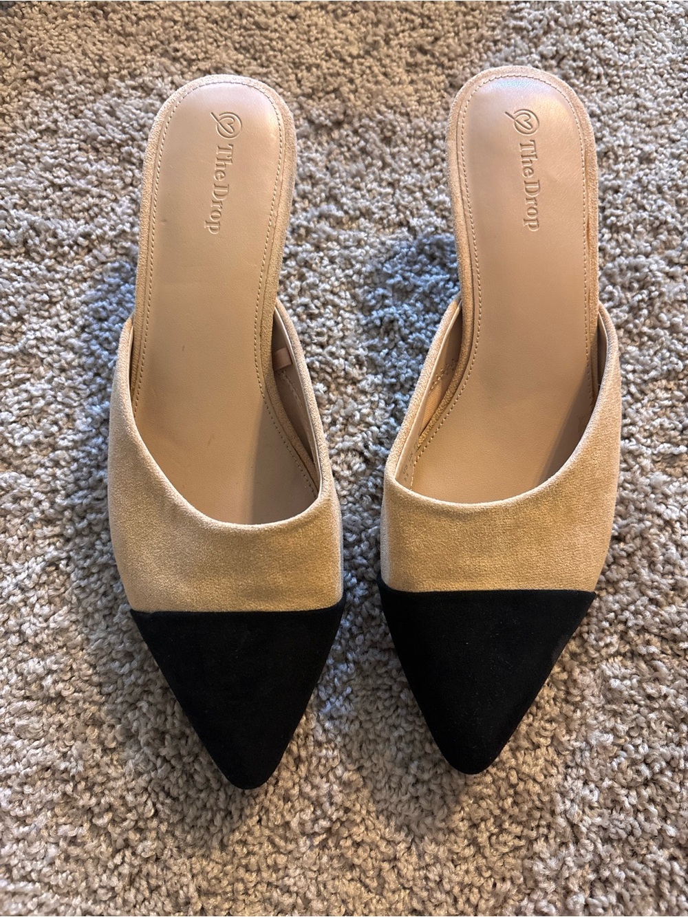 The Drop Two-Tone Pointed Mules in Black & Tan